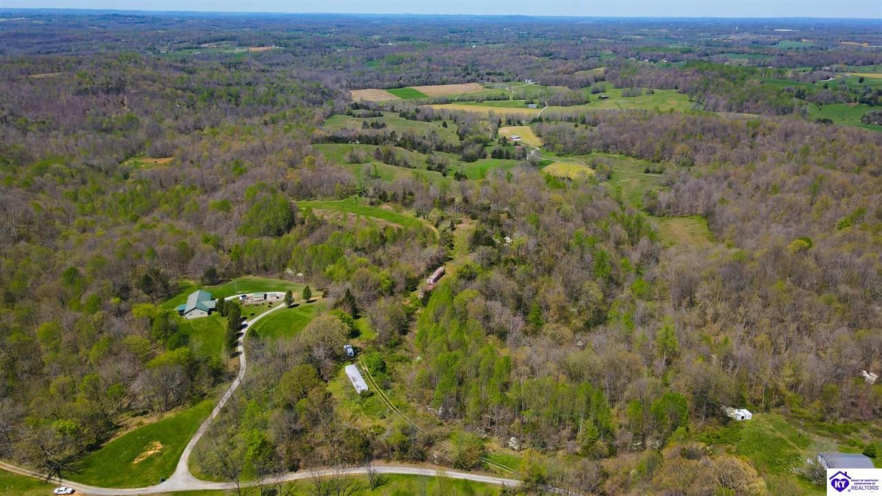 190 MAPLE HILL SPUR RD, GREENSBURG, KY 42743, photo 1 of 14